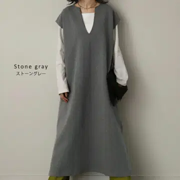 스톤 그레이 V넥 슬리브리스 원피스