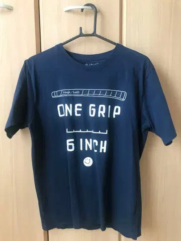 [ 착용 2회 ] rough&swell 네이비 T셔츠 SMALL