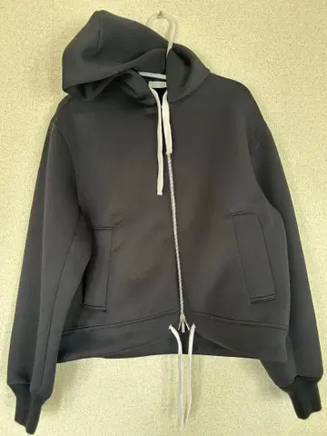 THE9SHOP mochimochi PARKER(블랙)