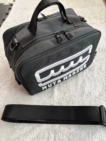 MUTA MARINE 블랙 숄더백