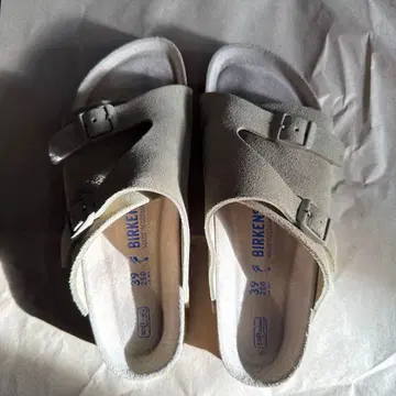 새상품급 BIRKENSTOCK 취리히 베이지 39