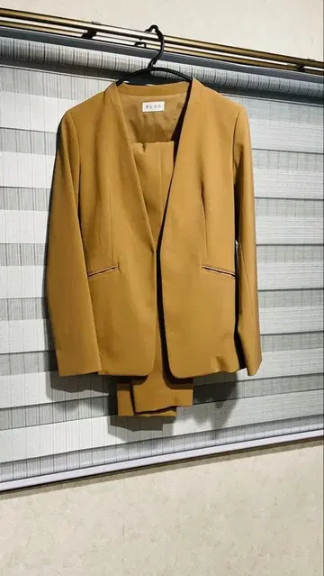 플라스테 라이트 브라운 노카라 S SX