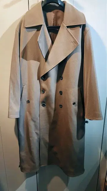 MAISON SPECIAL 인사이드 아웃 리버서블 더블 코트