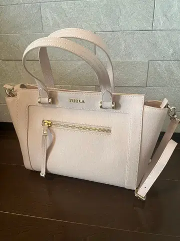 FURLA 라이트 핑크 숄더백