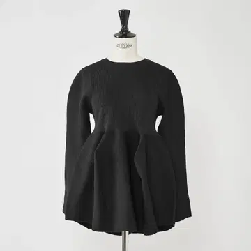 [컨디션 최상] Heve 헤이 파프리카 니트 블랙