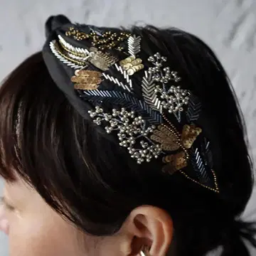 TOWAVASE 자수 헤어밴드 블랙