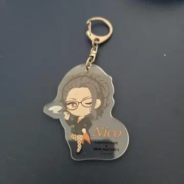 데빌 메이크라이 캡콤 카페 DMC5 니코 아크릴 키링