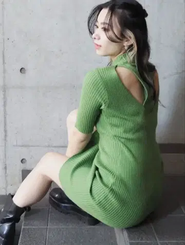 EVRIS 그린 백 레이어드 반팔 미니 원피스