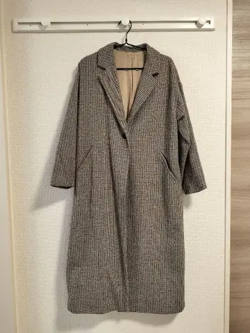 체크 무늬 롱 코트 심플