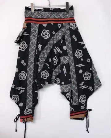 일본풍 패턴 일본제 모드 그런지 가몬 올 패턴 사루엘 팬츠 밑단 끈 포함