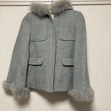 퍼 달린 그레이 울 코트 노엘라 S