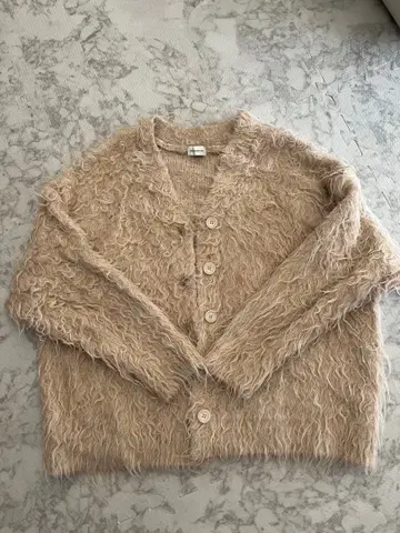 새상품급 BARNYARDSTORM 플러피 가디건 베이지