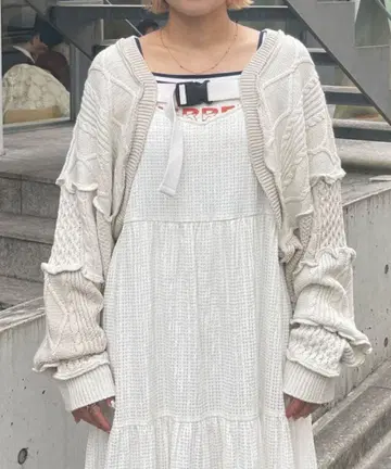 미사용 새상품 CIAOPANIC 패치워크 케이블 니트 숏 볼레로