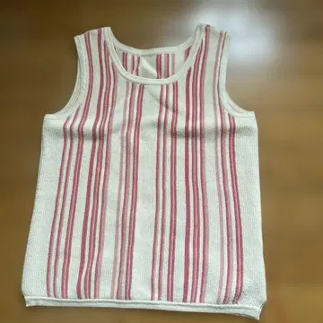 새상품급 kastane 베이지와 빨간색, 핑크 스트라이프 슬리브리스