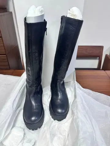 고베 브랜드 YASU PLUS 블랙 가죽 롱 부츠 통굽 23.5cm