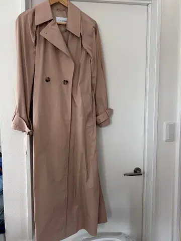 캘빈 클라인 베이지 트렌치코트