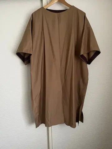 YANTOR 베이지 반팔 티셔츠 원피스 허리 리본 포함