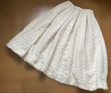 새상품급 미라 오웬 아이보리 플레어 롱 스커트 F