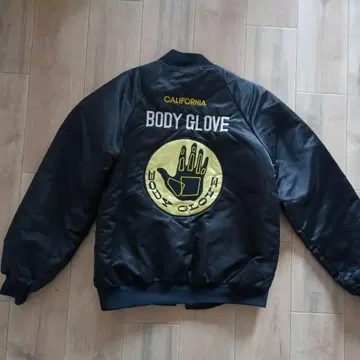 새상품급 BODYGLOVE 나일론 자켓 MADE IN U S A