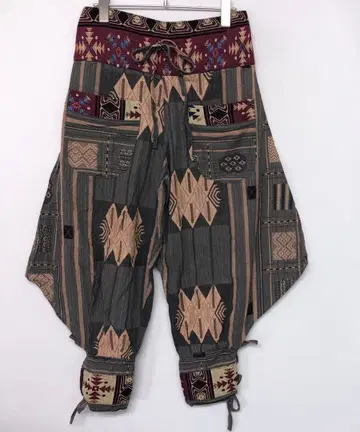 에스닉 민족 네이티브 무늬 올 패턴 와모드 와그런지 사루엘 팬츠