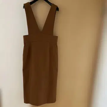 알아바일 점퍼 스커트 브라운