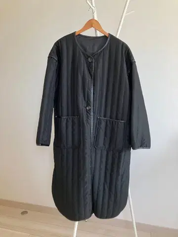 클래시컬 엘프 롱 퀼팅 코트 블랙