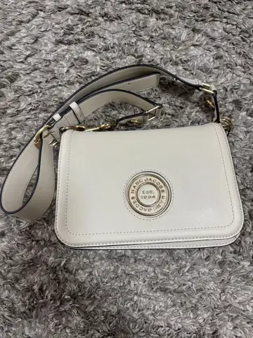 익명 배송 마크제이콥스 숄더백 화이트 가죽