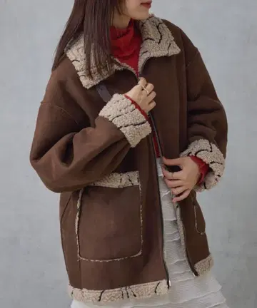 Kastane 웨이브 보아 플라이트 자켓