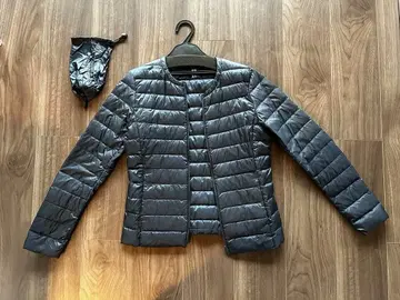 [ 새상품급 ] 울트라 라이트 다운 노카라 지퍼 S 사이즈