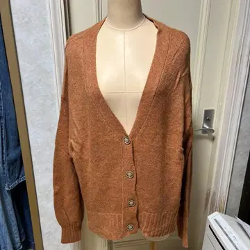 젬블 새상품 가디건 오렌지 오렌지 니트 가디건 긴팔