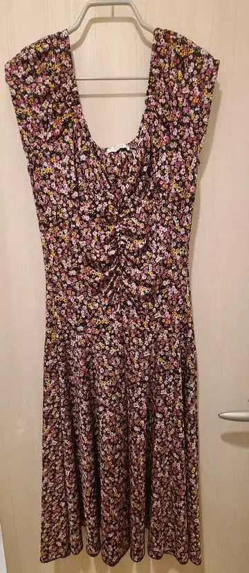 EGERIE 무릎 아래 반팔 원피스