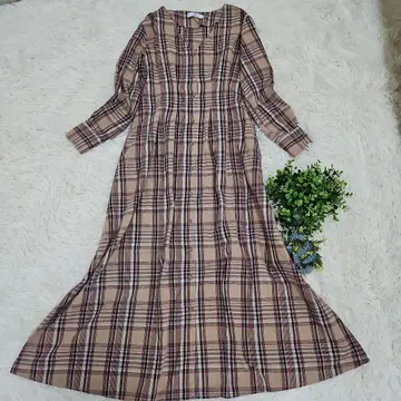 어반 리서치 체크 무늬 롱 원피스 베이지 계열