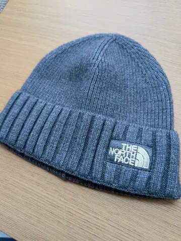 THE NORTH FACE 그레이 니트 모자
