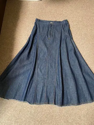 쿨 카리앙크 데님 플레어 롱 스커트