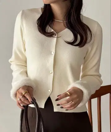 JUNOAH 퍼 슬리브 니트 가디건