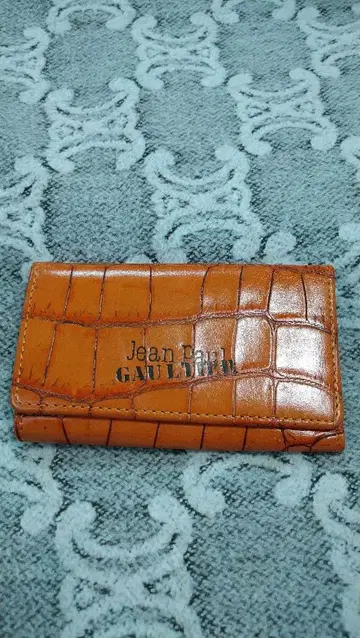 미사용 Jean Paul Gaultier 악어 엠보싱 키케이스 4연