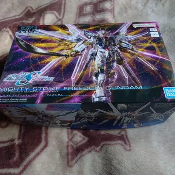 HG 1/144 마이티 스트라이크 프리덤 건담