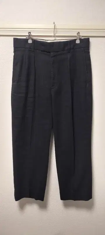 A.PRESSE 와이드 테이퍼드 트라우저 사이즈 2