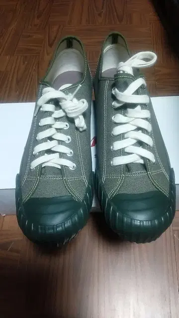 쿠시맨 올리브 그린 스니커즈