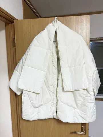 saki saki 화이트 다운 자켓