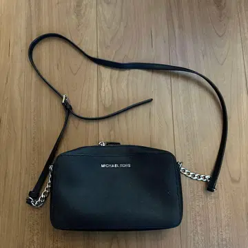MICHAEL KORS 블랙 숄더백