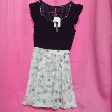 원웨이 프릴 소매 꽃무늬 원피스