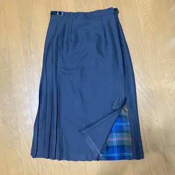 오닐 오브 더블린 차콜 그레이 플리츠 스커트