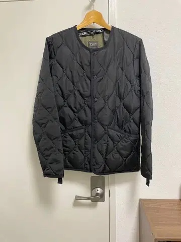 2024 미사용 새상품 TAION 800FLP 블랙 M 다운 자켓