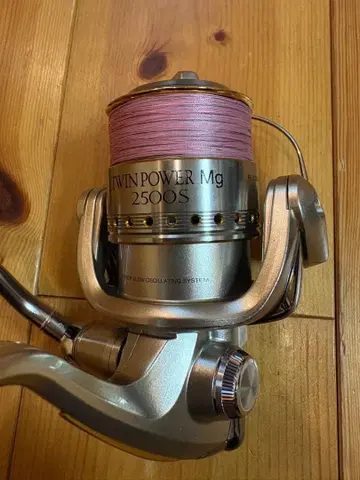 시마노 트윈파워Mg 2500S