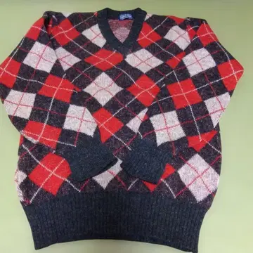 SAFARI ROOKIE 다이아 무늬 V넥 니트 스웨터 일본제 레트로