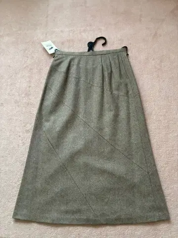 택 포함 새상품 PITNA 울 혼방 플레어 스커트 73-97cm