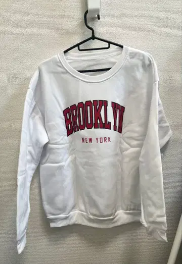 266 SHEIN 속기모 트레이닝복 화이트 프린트 로고 L 사이즈