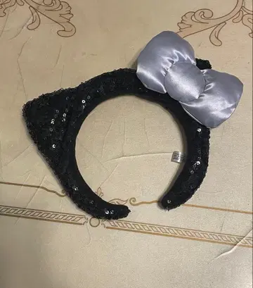 유니버셜 스팽글 블랙 머리띠 실버 리본