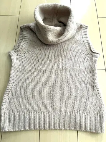 STRAWBERRY-FIELDS 니트